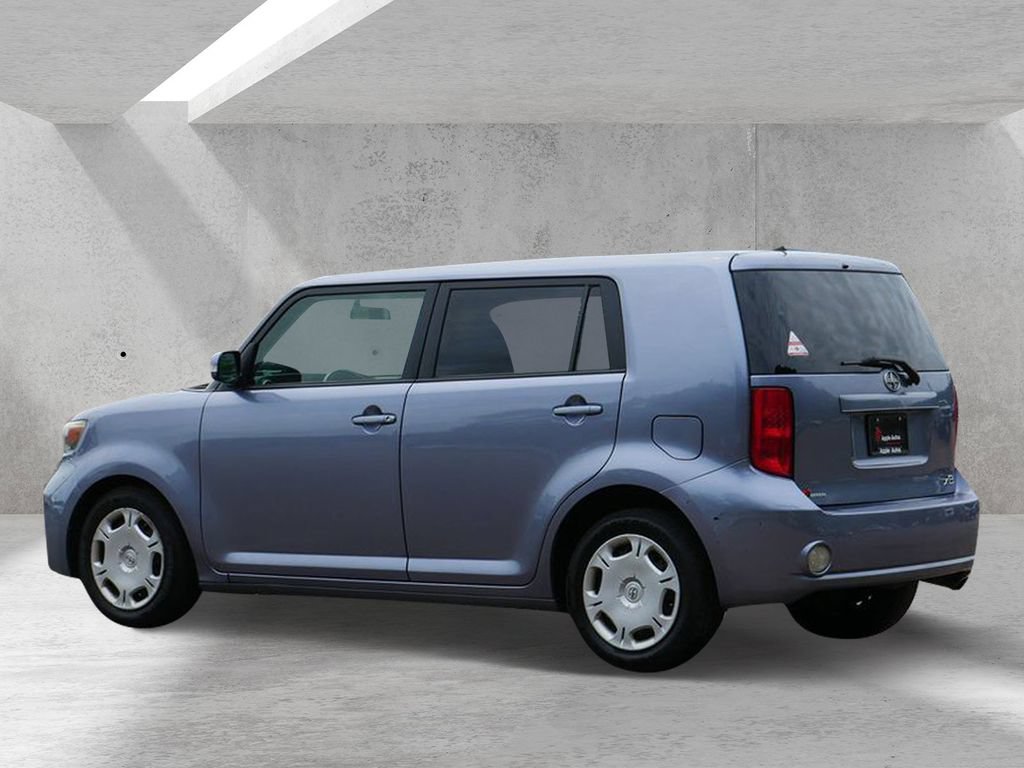 Used 2009 Scion xB FWD image 4