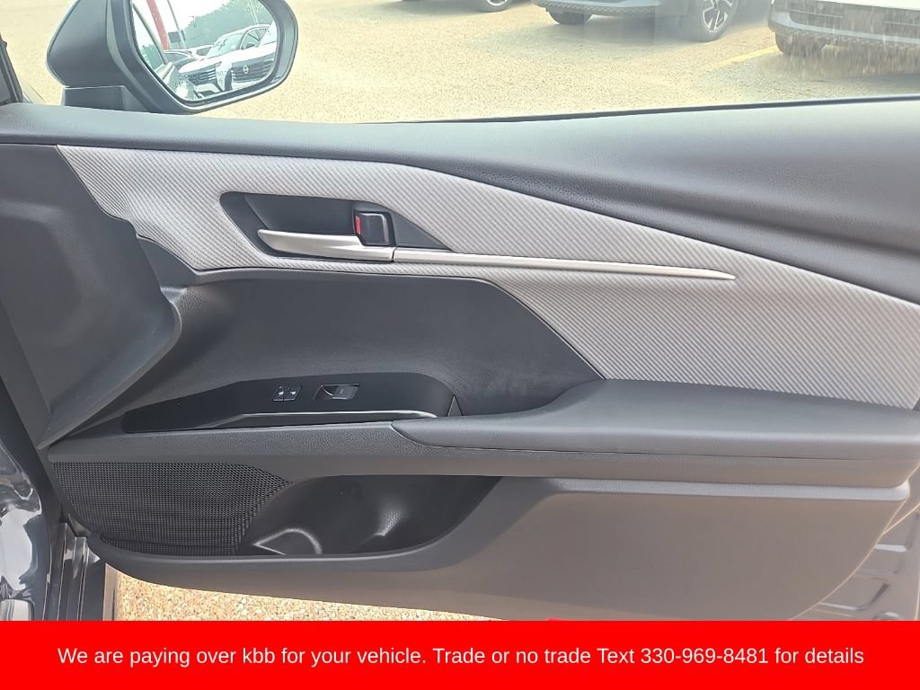 Used 2025 Toyota Camry SE AWD/4WD image 25