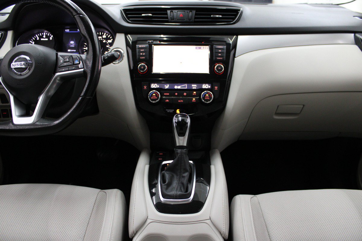 Used 2020 Nissan Rogue Sport SL FWD image 22