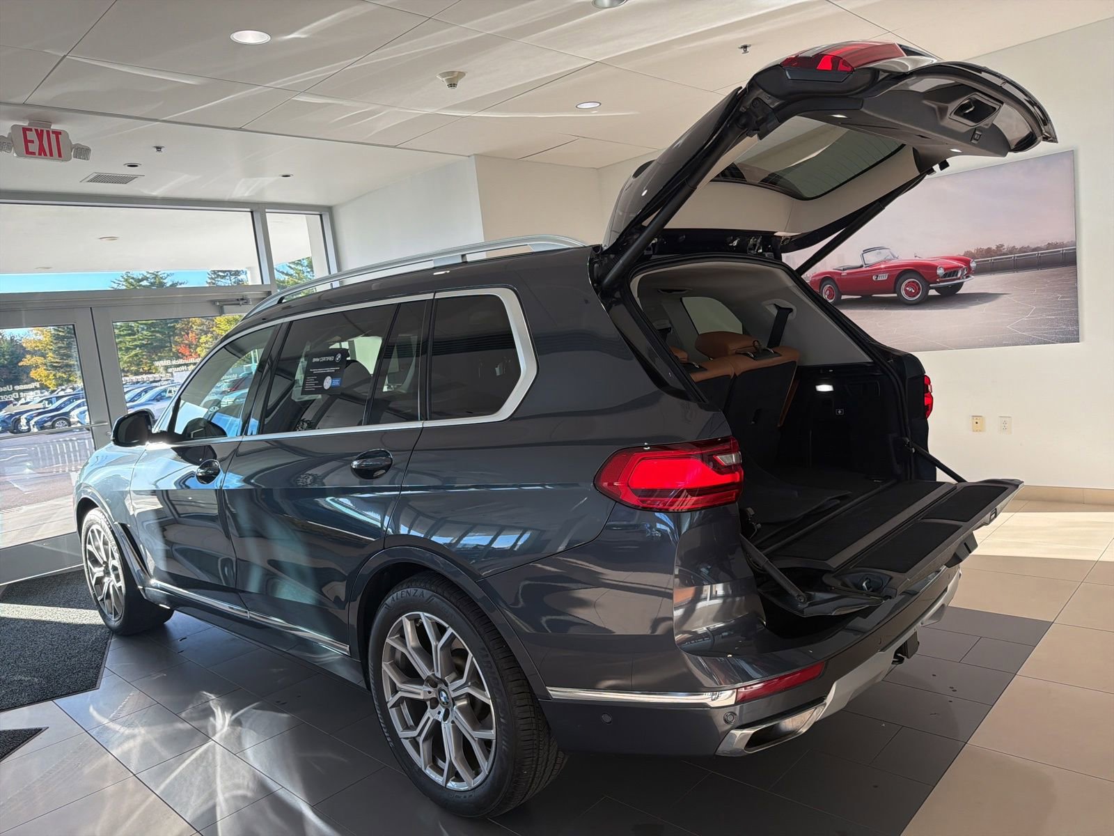 Certified 2022 BMW X7 xDrive40i w/ Premium Package image 11