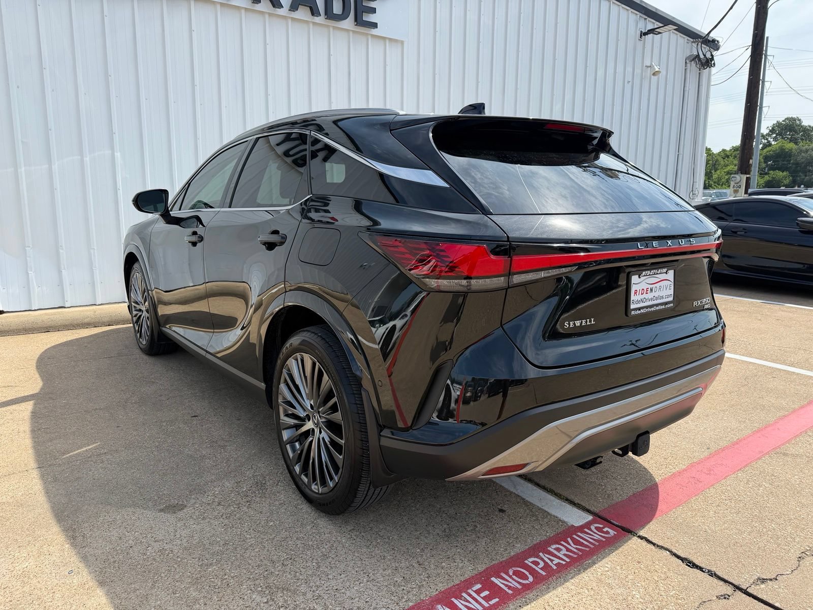 Used 2024 Lexus RX 350 AWD w/ Convenience Package image 4