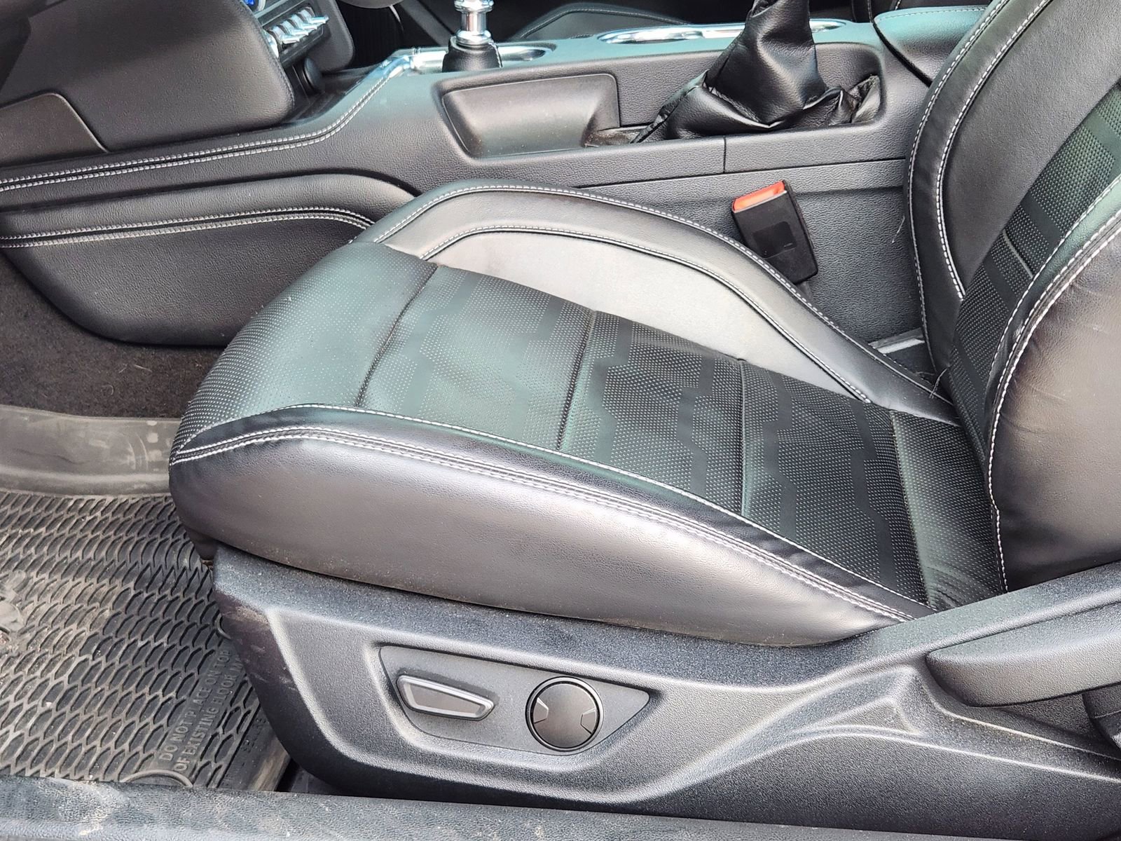 Used 2021 Ford Mustang GT Premium w/ Equipment Group 401A image 28