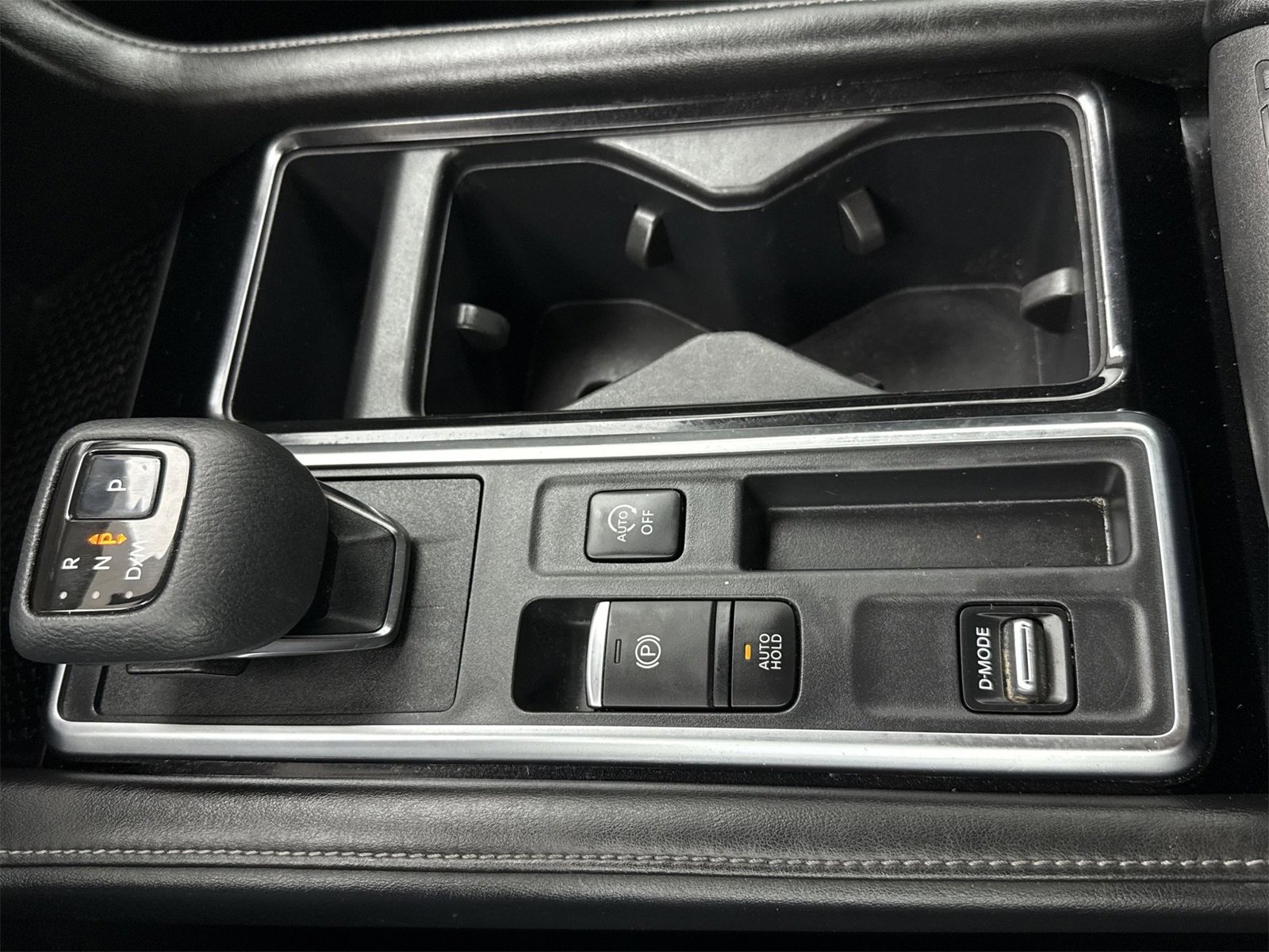 Used 2022 Nissan Pathfinder S image 28