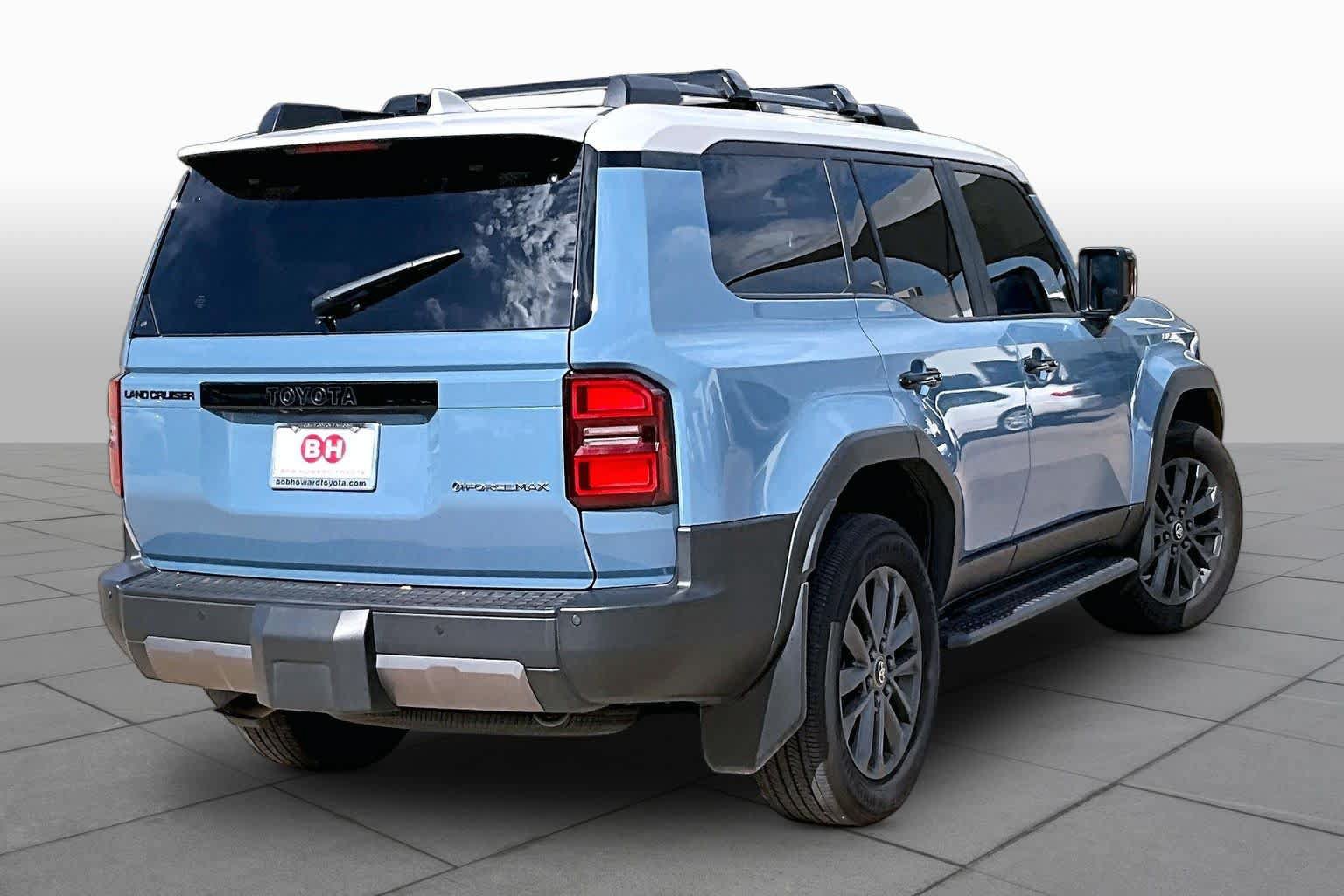 Used 2025 Toyota Land Cruiser w/ Premium Package AWD/4WD image 13