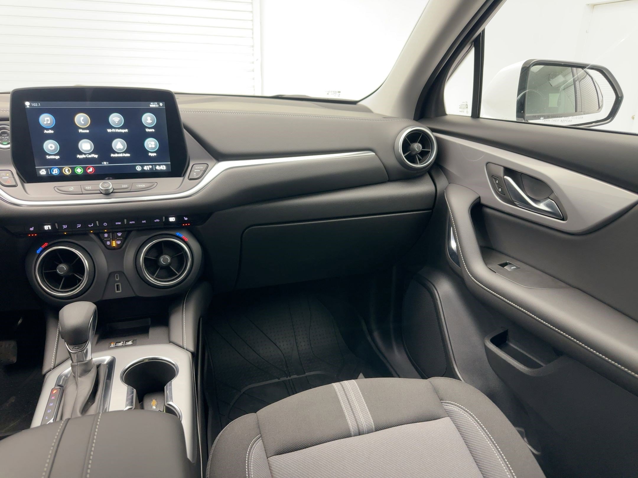 Certified 2024 Chevrolet Blazer LT w/ Convenience Package image 28