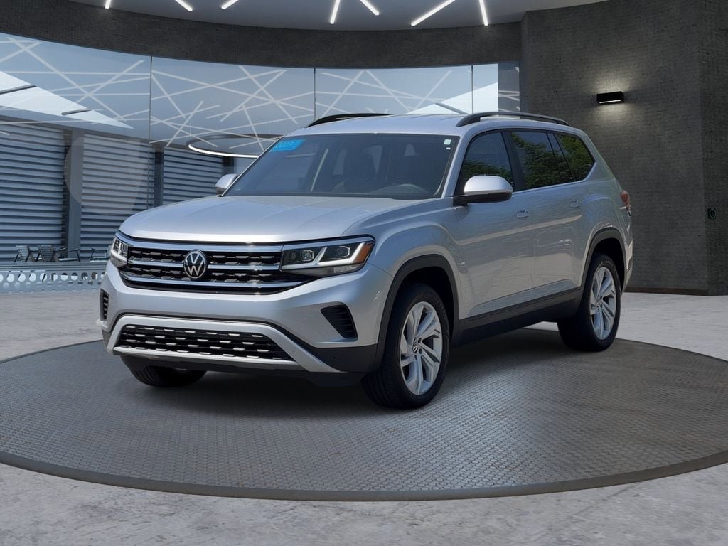 Used 2023 Volkswagen Atlas SE AWD/4WD image 2