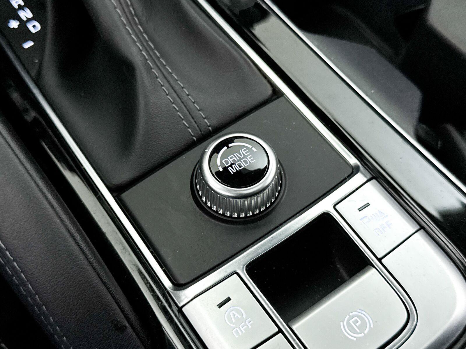 Used 2022 Kia Telluride EX w/ EX Premium Package FWD image 10