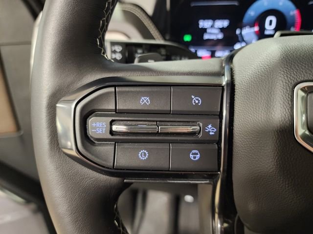 Certified 2025 GMC Yukon Denali Ultimate AWD/4WD image 27