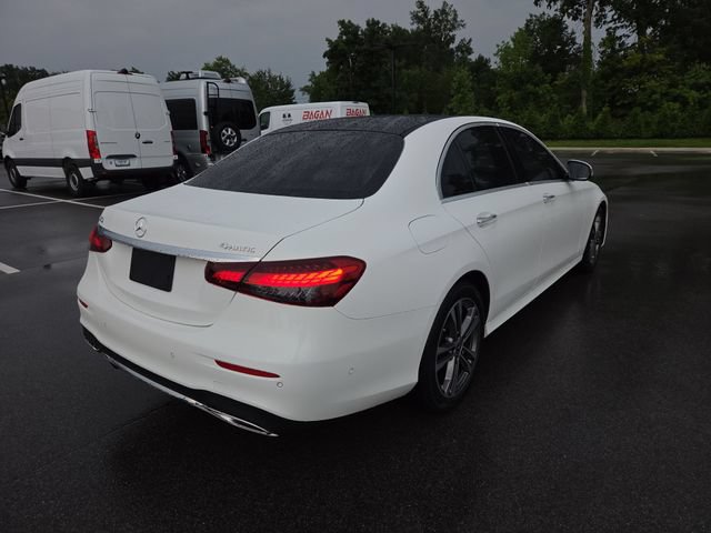 Used 2023 Mercedes-Benz E 350 4MATIC Sedan image 3