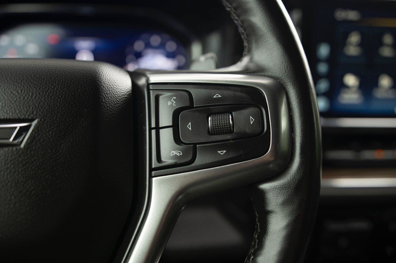 Used 2024 Chevrolet Silverado 1500 RST w/ Convenience Package II AWD/4WD image 7