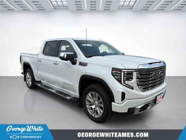 Used 2024 GMC Sierra 1500 Denali w/ Technology Package AWD/4WD image 1