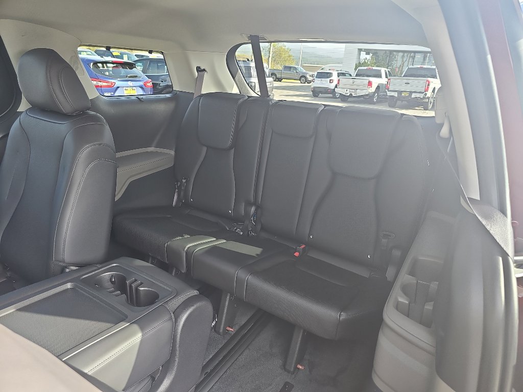 New 2026 Kia Carnival EX image 28