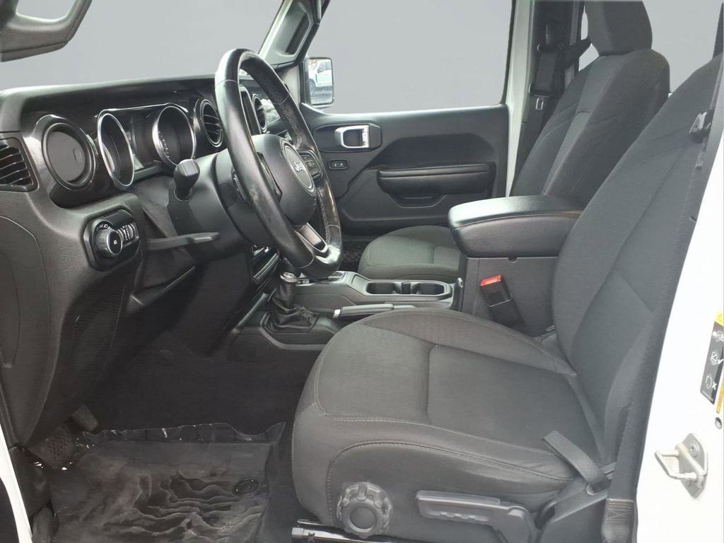 Used 2020 Jeep Wrangler Unlimited Sport image 24
