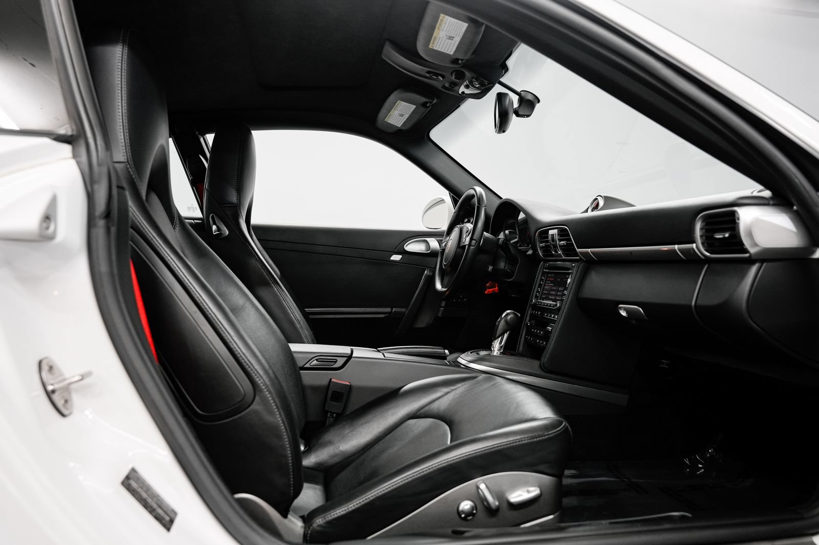 Used 2011 Porsche 911 Carrera GTS RWD image 27