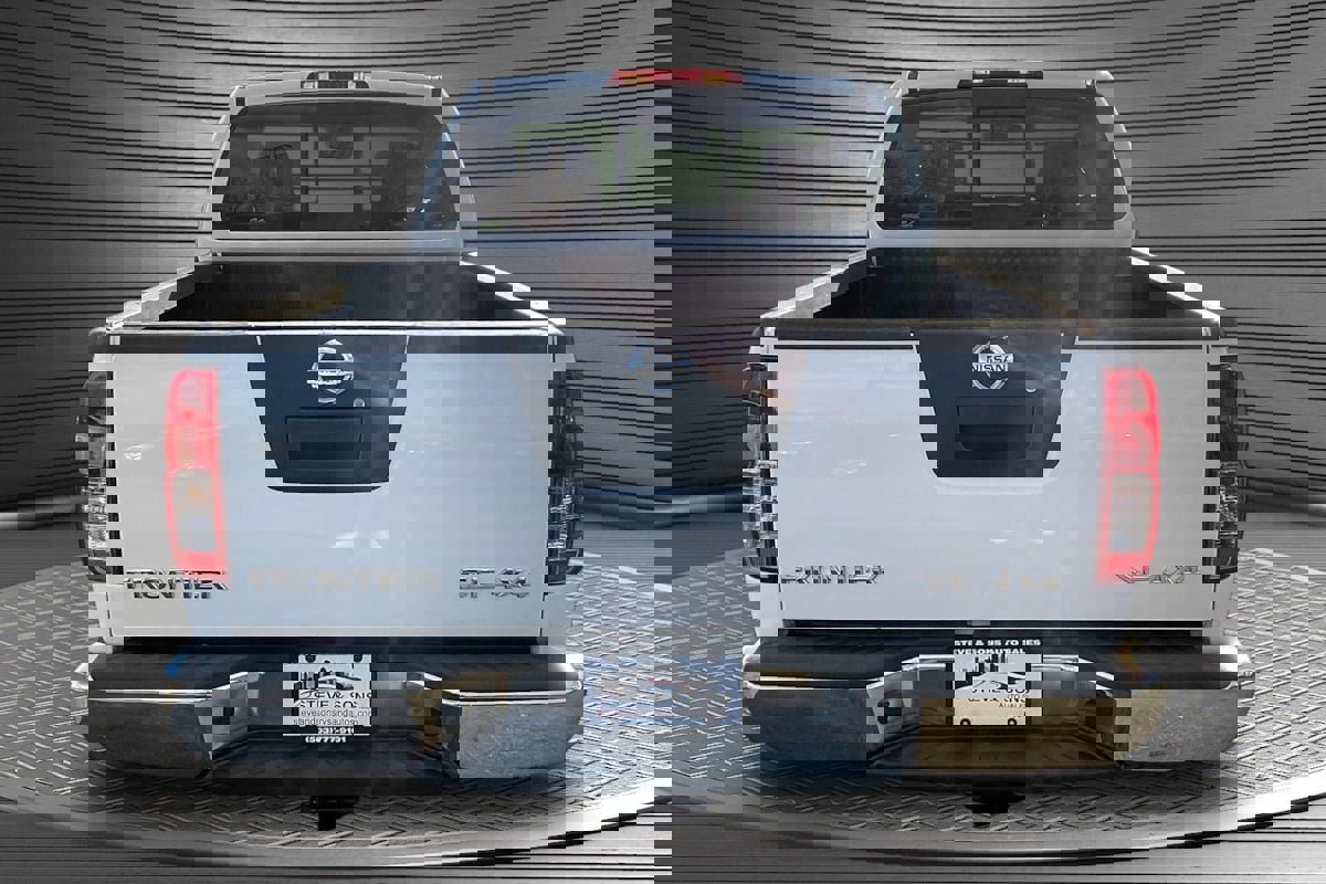 Used 2008 Nissan Frontier SE w/ SE Value Truck Pkg image 5