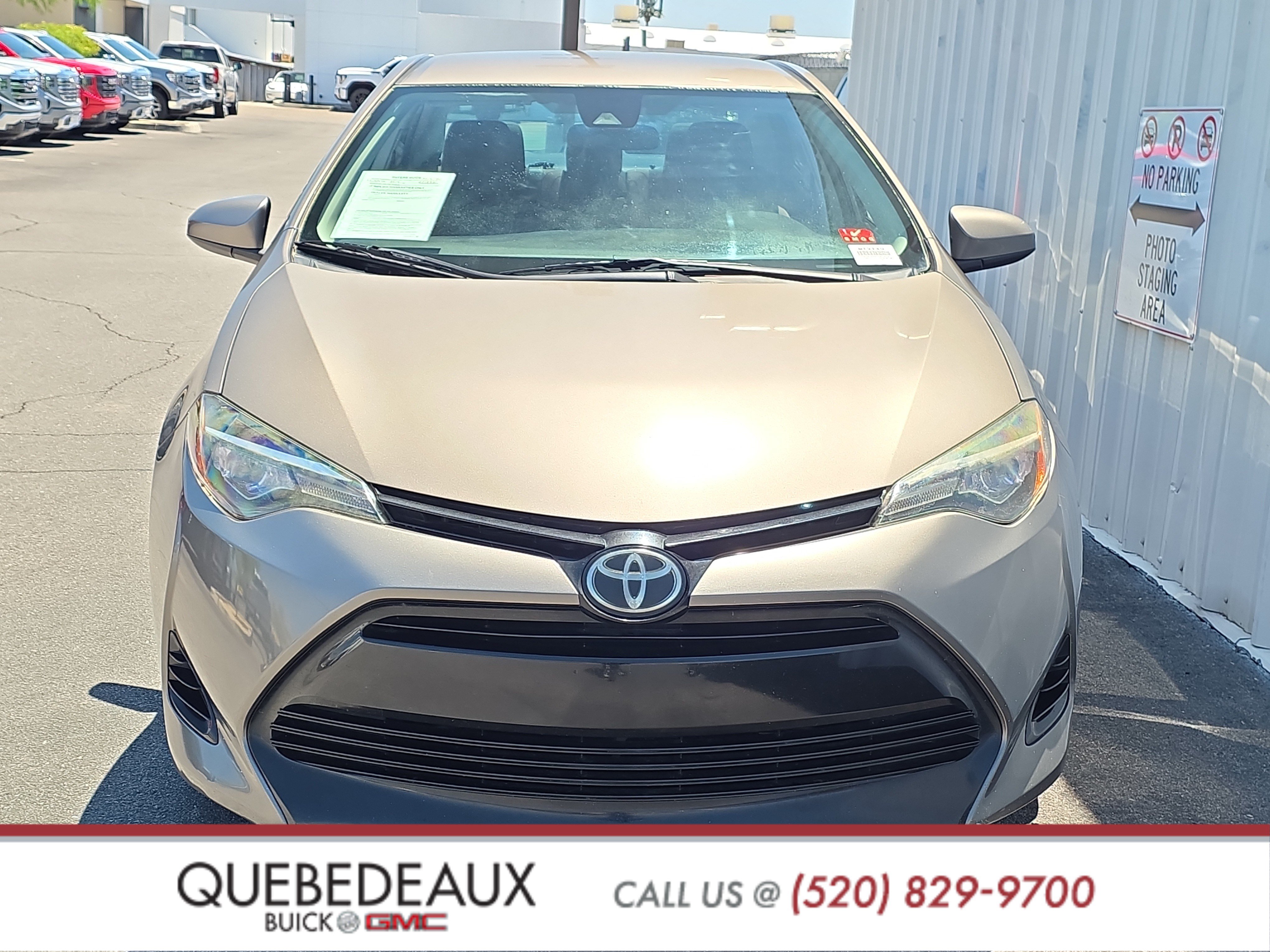 Used 2017 Toyota Corolla LE w/ Carpet Mat Package (TMS) FWD image 2