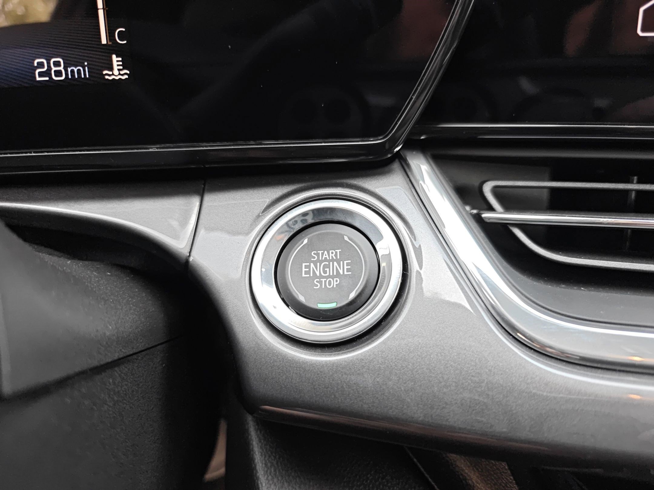 Certified 2026 Chevrolet Trax ACTIV FWD image 22