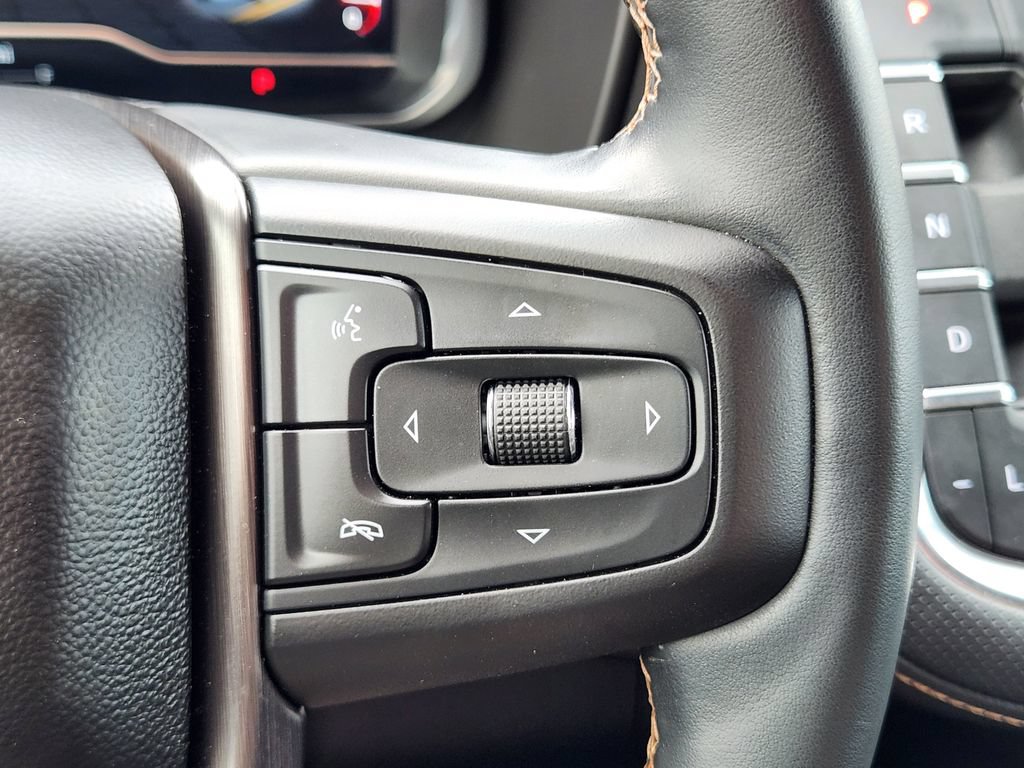 Certified 2023 GMC Yukon AT4 w/ AT4 Premium Plus Package AWD/4WD image 29