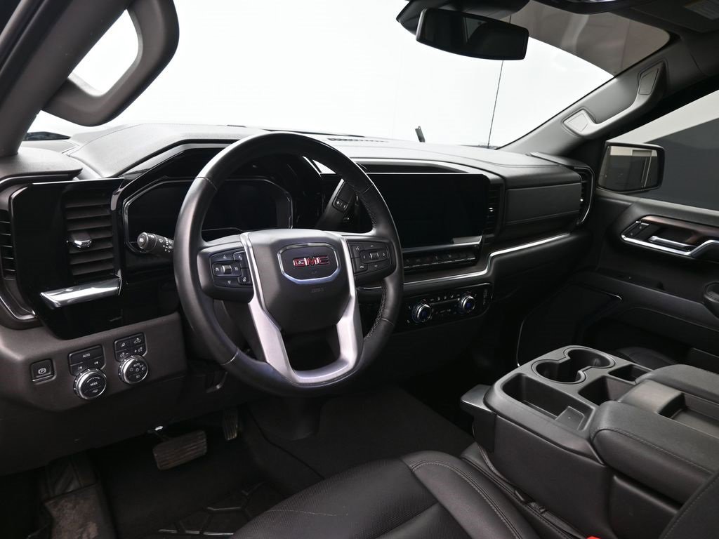 Used 2024 GMC Sierra 1500 SLT image 28