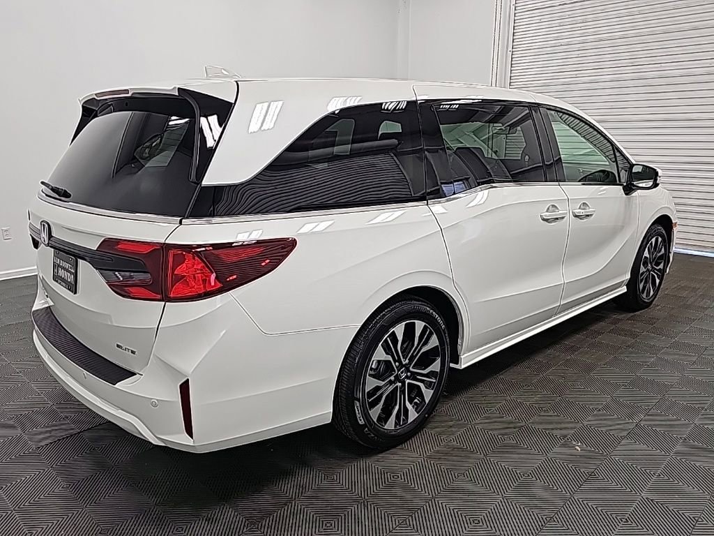 New 2026 Honda Odyssey Elite image 8
