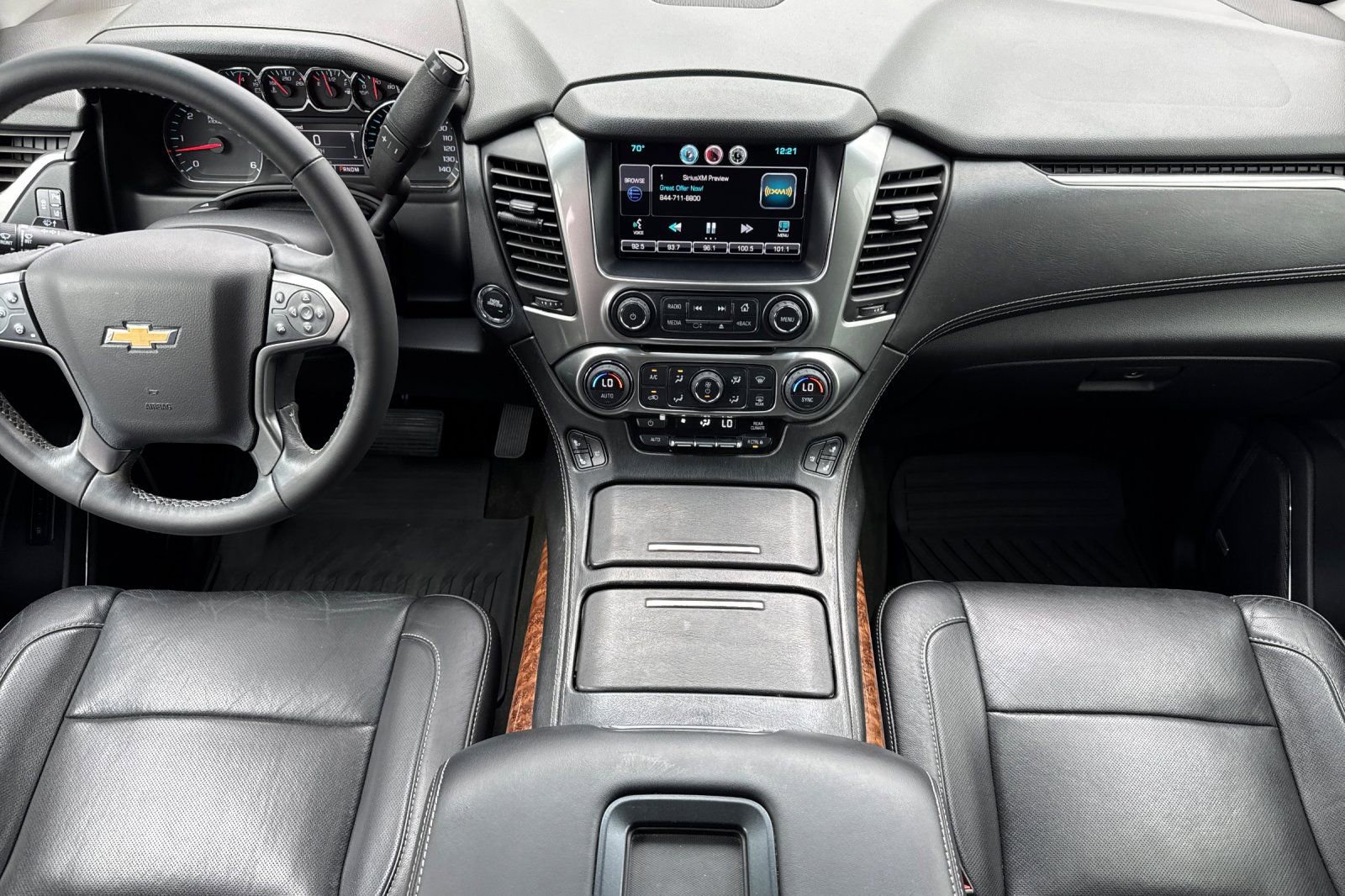 Used 2015 Chevrolet Suburban LTZ image 14