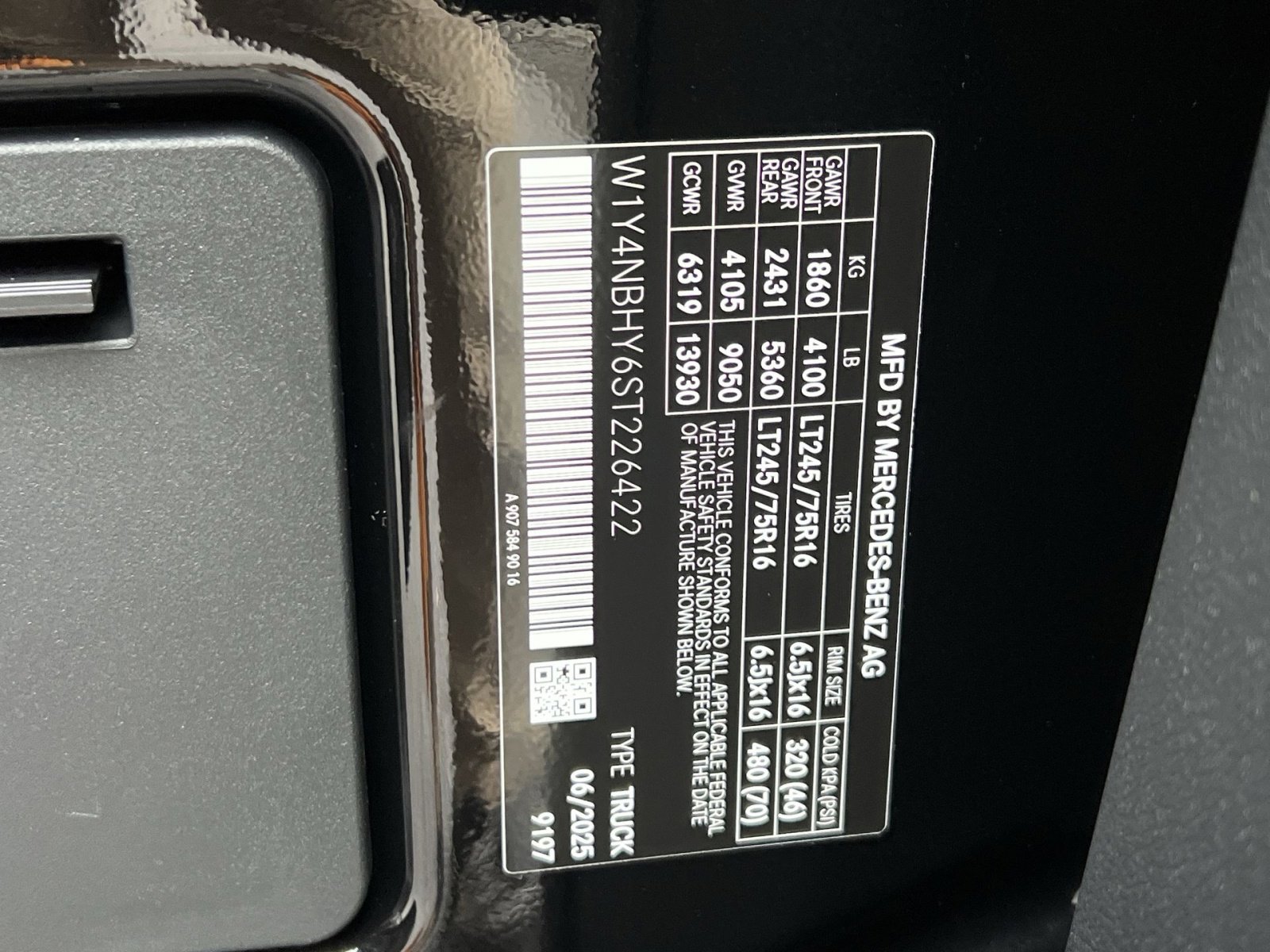 New 2025 Mercedes-Benz Sprinter 2500 image 35