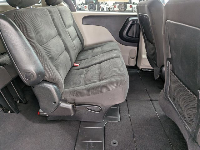 Used 2020 Dodge Grand Caravan SE w/ UConnect Hands-Free Group image 20
