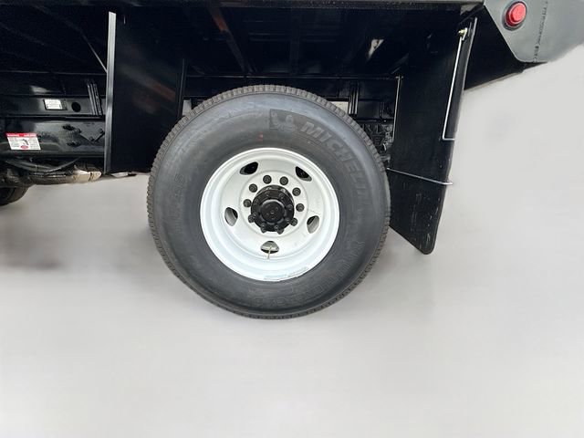 New 2027 Ford F750 2WD Regular Cab Super Duty image 5