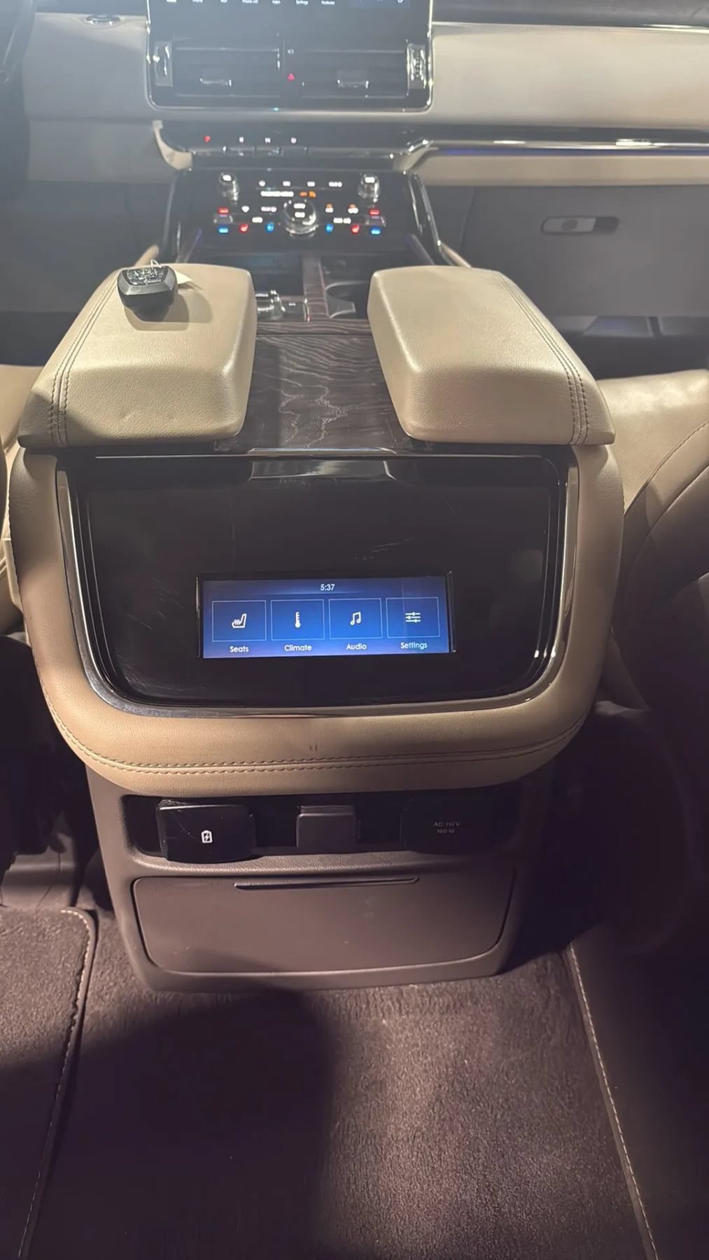 Used 2022 Lincoln Navigator 4WD image 29