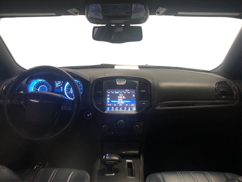 Used 2014 Chrysler 300 S AWD/4WD image 23