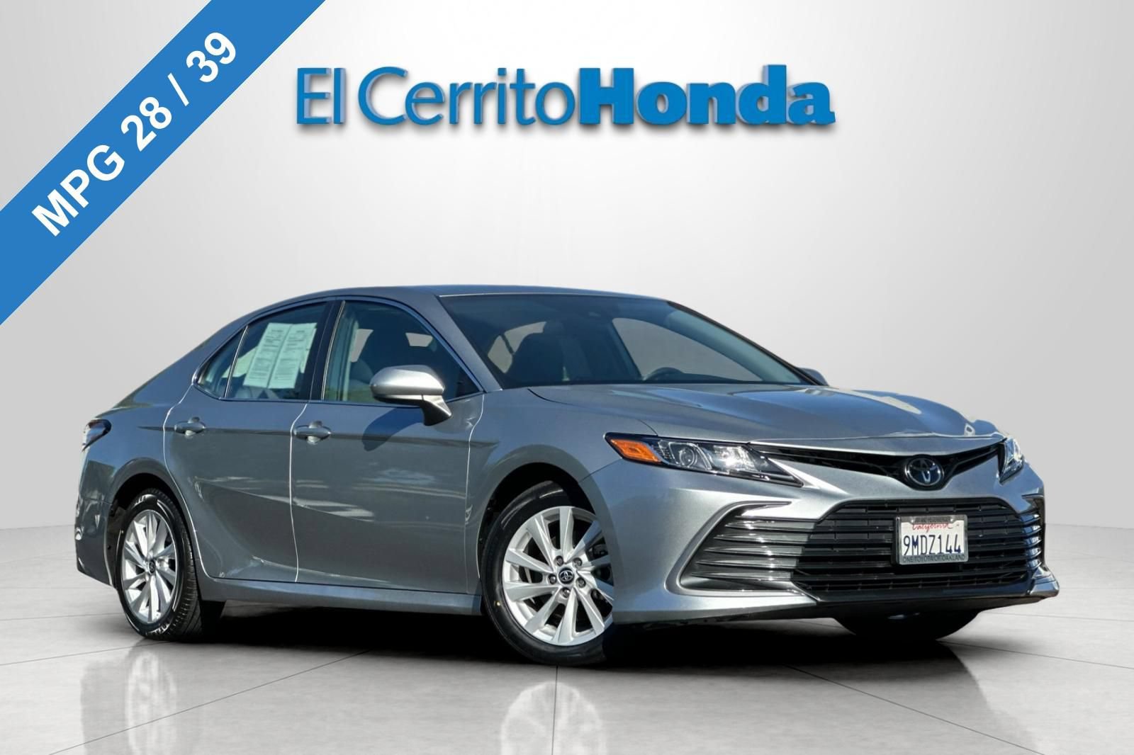 Used 2024 Toyota Camry LE FWD image 1