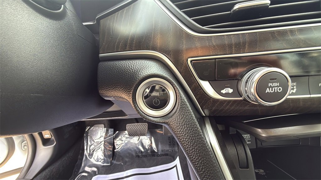 Used 2022 Honda Accord EX-L image 31