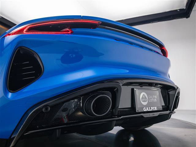Used 2025 Lotus Emira RWD image 31