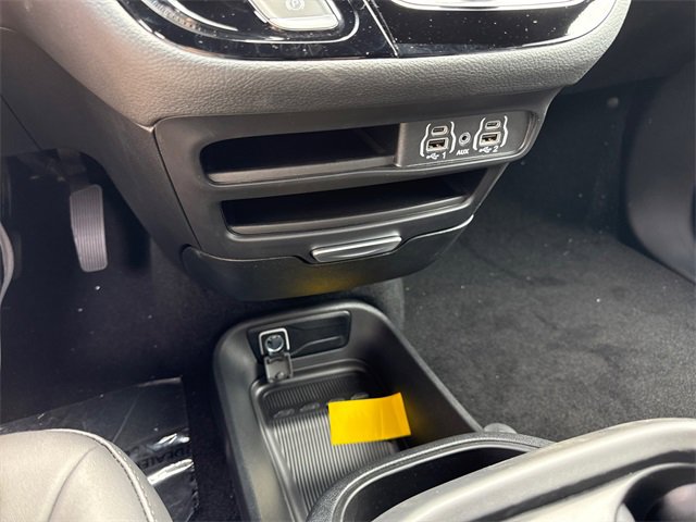 New 2025 Chrysler Pacifica Select image 23