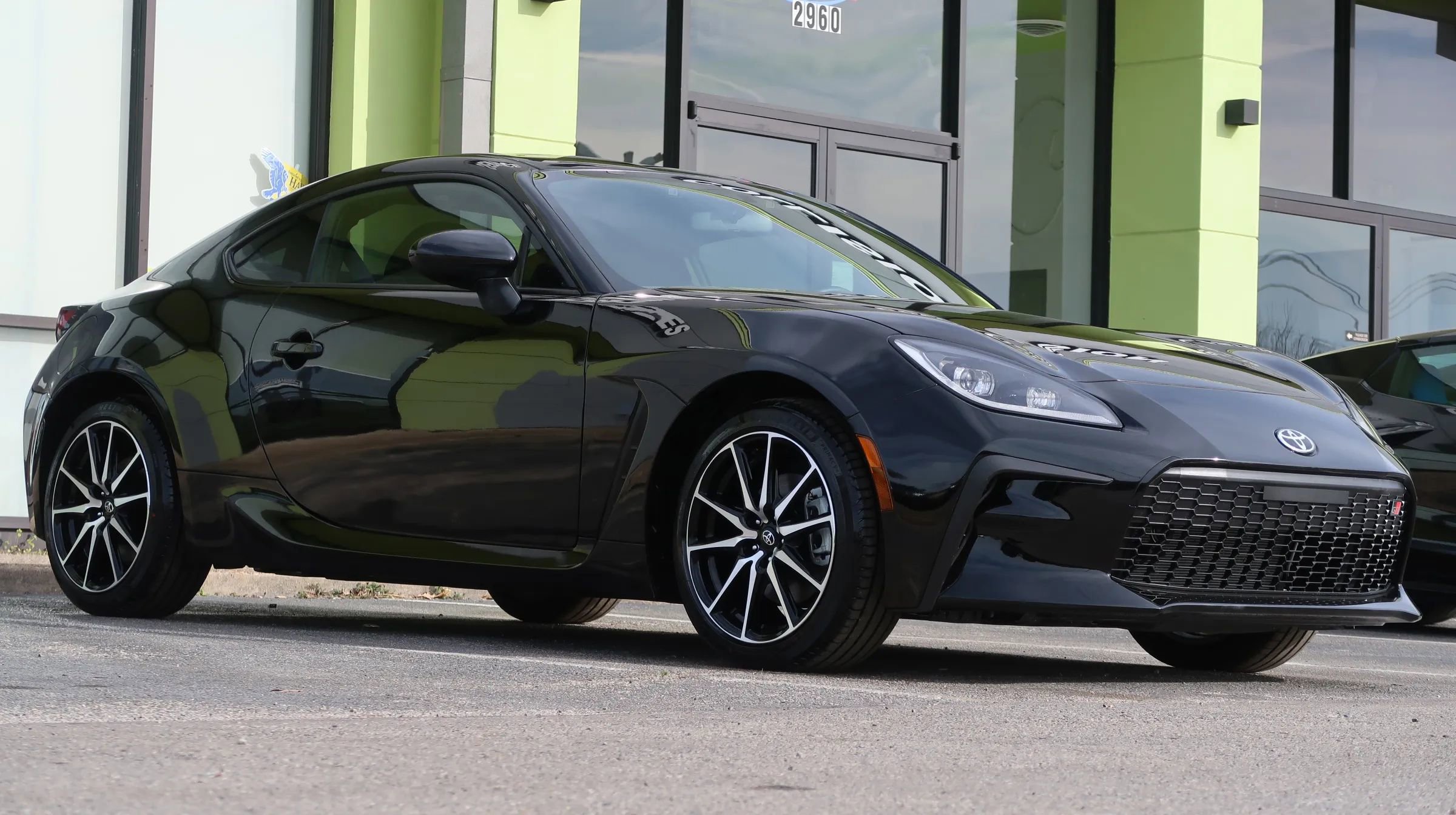 Used 2025 Toyota GR86 w/ ALL Weather Mat Package (TMS) image 6