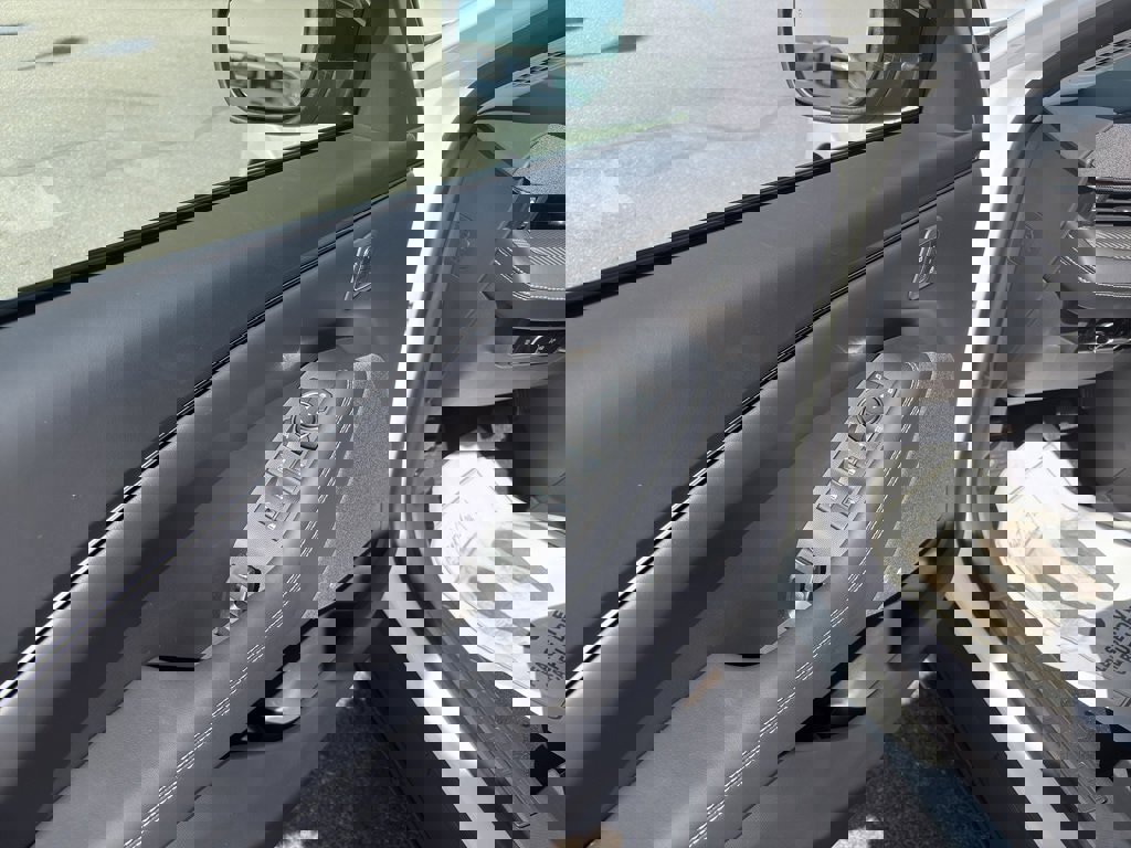 New 2025 Ford Mustang Mach-E Premium image 17