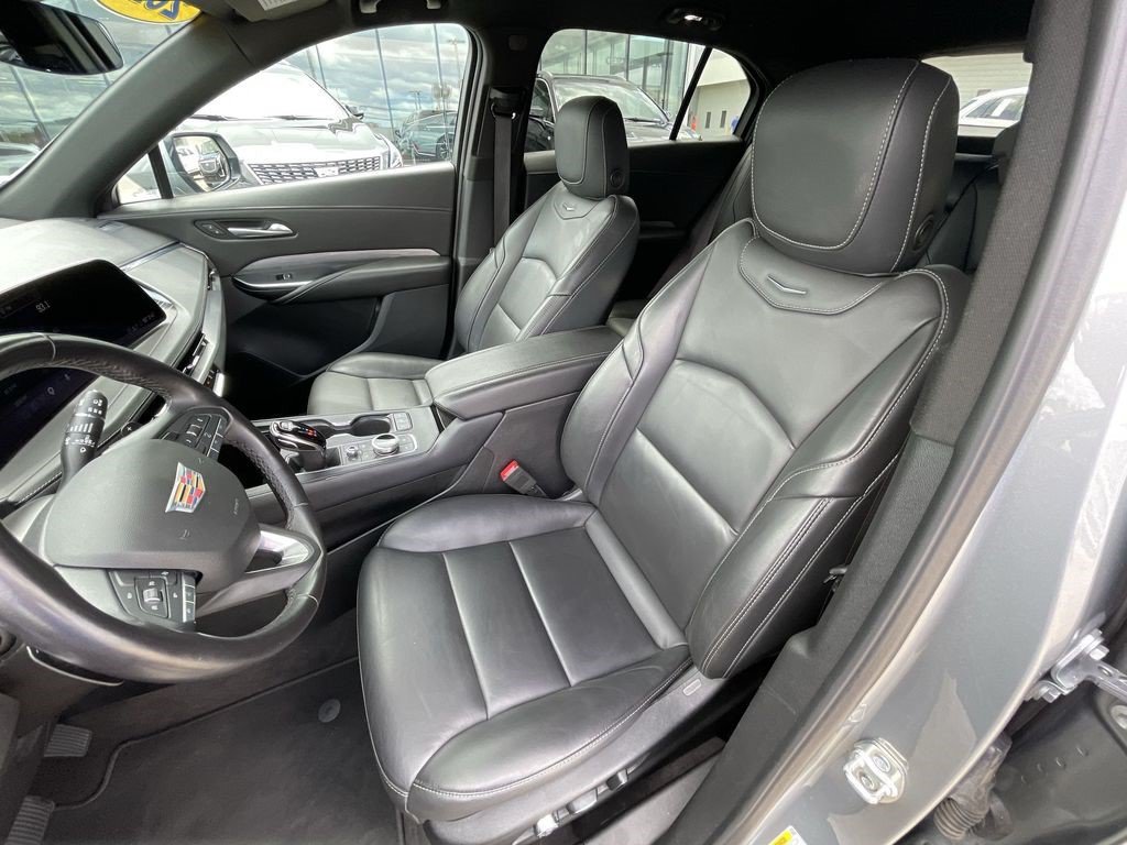 Certified 2025 Cadillac XT4 Premium Luxury FWD image 24