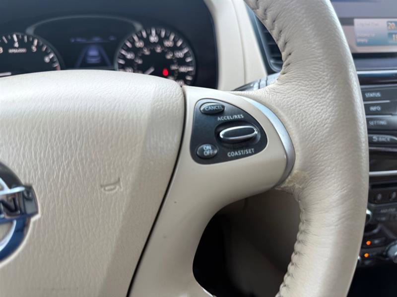Used 2014 Nissan Pathfinder SL w/ Cargo Package image 21