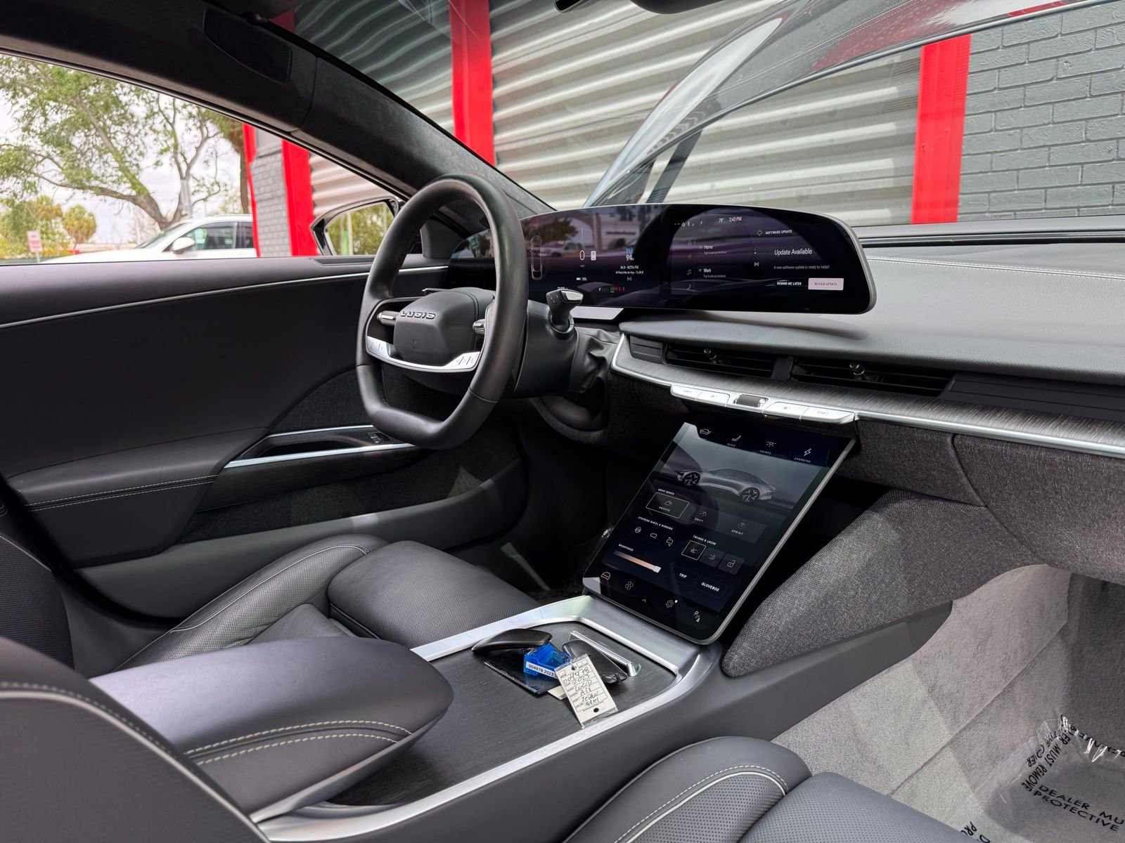 Used 2023 Lucid Air Touring AWD/4WD image 21
