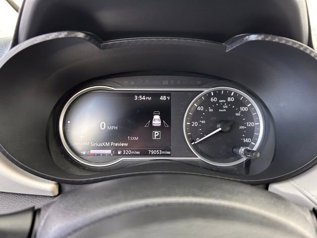 Used 2021 Nissan Versa SV FWD image 19