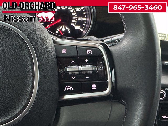 Used 2024 Kia Carnival EX FWD image 20