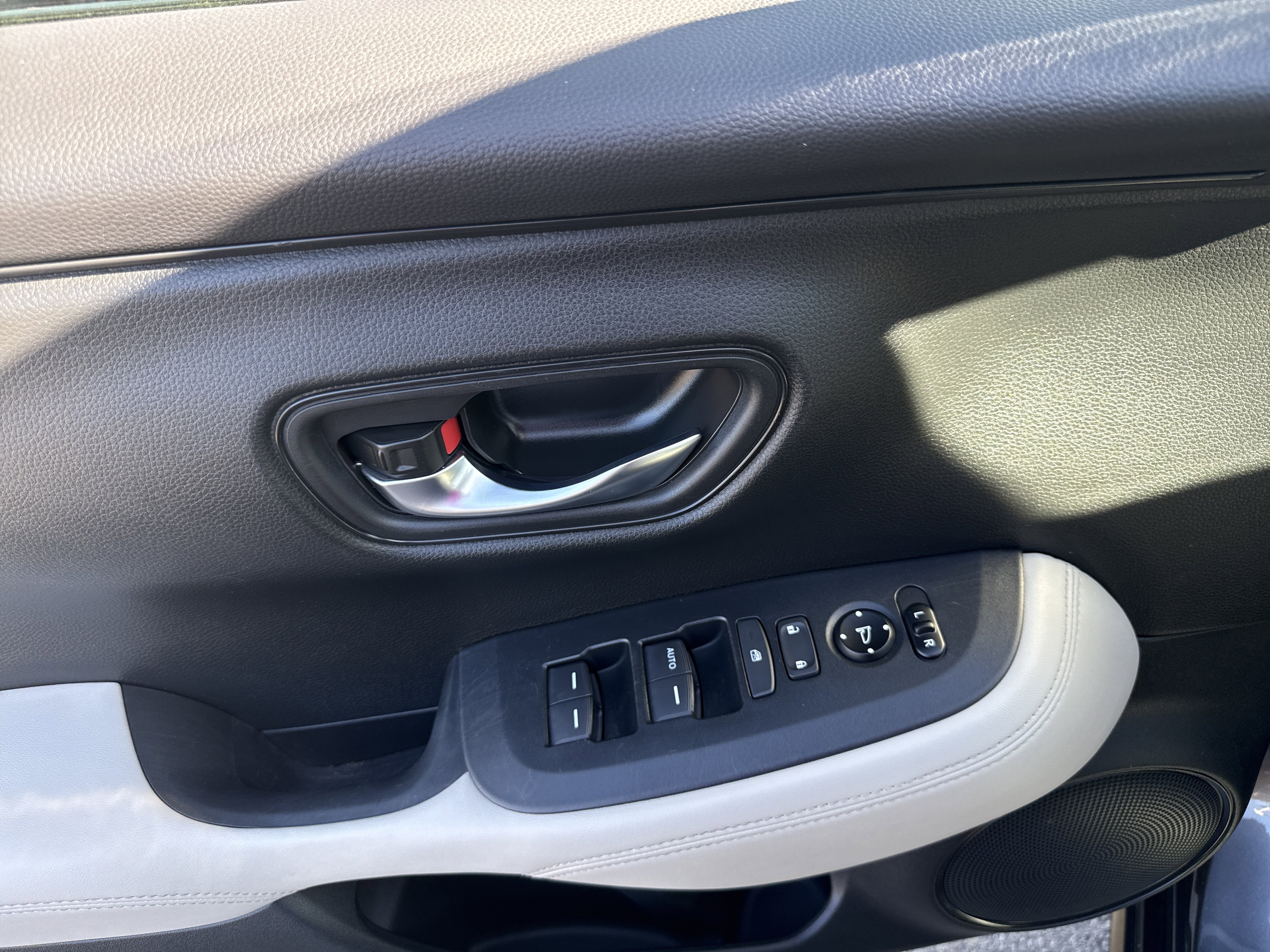 Certified 2023 Honda HR-V LX image 19