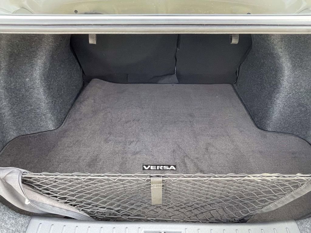 Used 2025 Nissan Versa SV w/ Trunk Package image 10