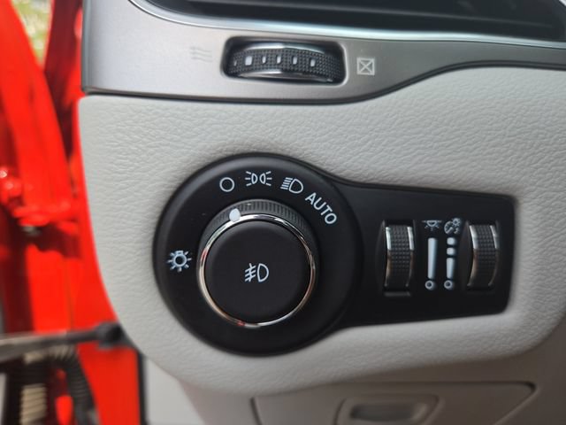 Used 2021 Jeep Cherokee Latitude Lux w/ Sun & Sound Group AWD/4WD image 25