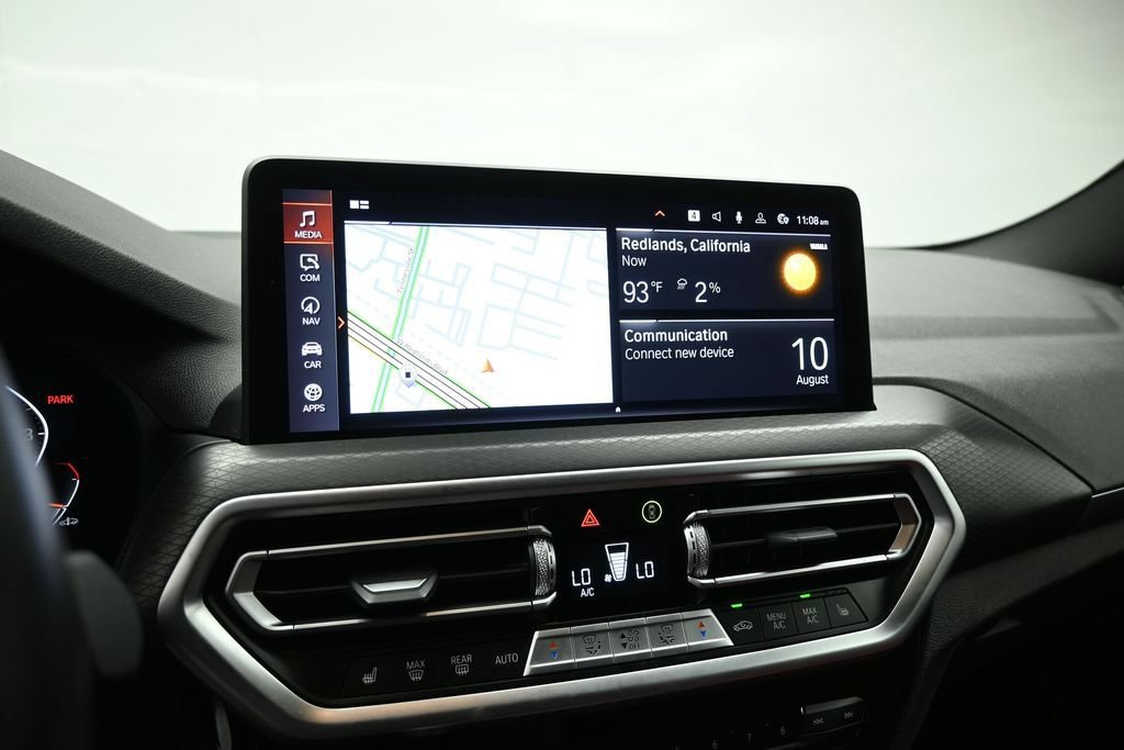Used 2024 BMW X4 xDrive30i w/ M Sport Package AWD/4WD image 13