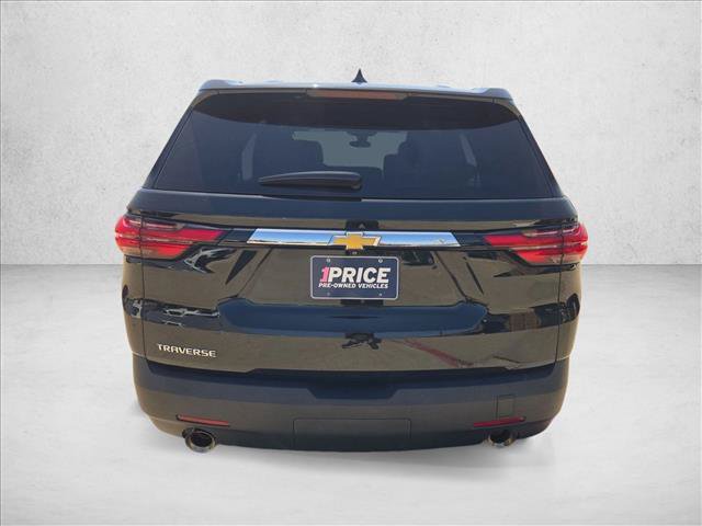 Used 2023 Chevrolet Traverse LS FWD image 7