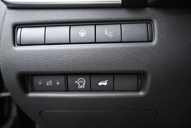 Used 2026 Nissan Rogue Platinum w/ Platinum Premium Package AWD/4WD image 26