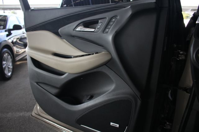 Used 2018 Buick Envision Premium w/ Driver Confidence Package image 21
