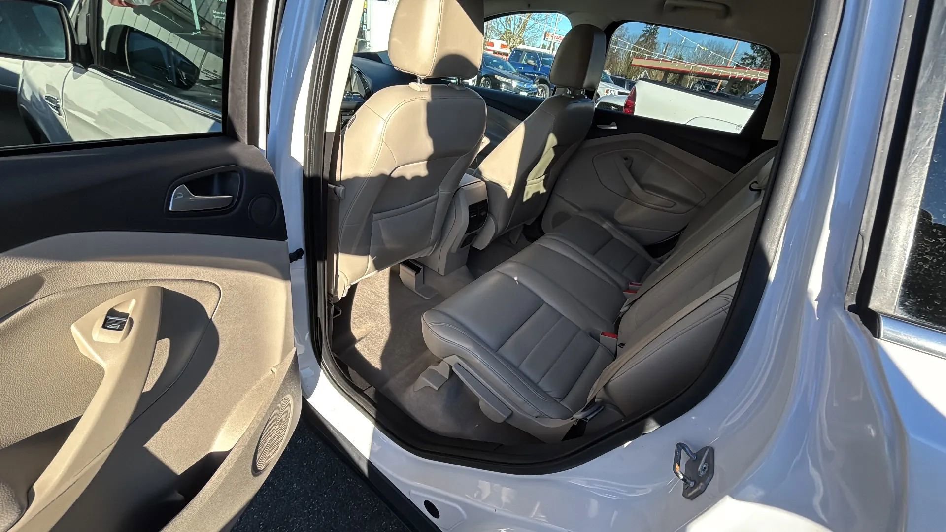 Used 2014 Ford Escape Titanium image 10