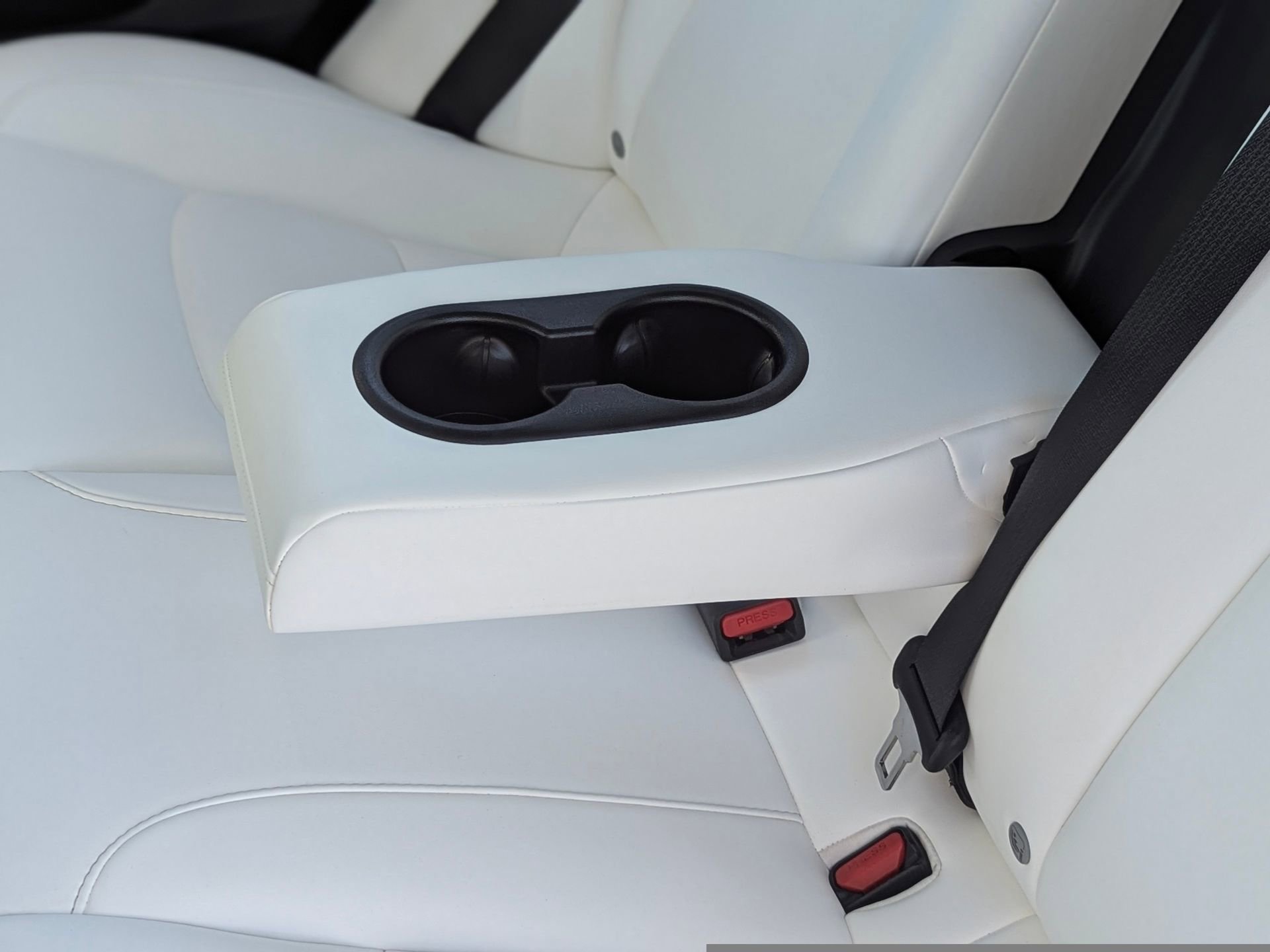 Used 2023 Tesla Model 3 Standard Range RWD image 31